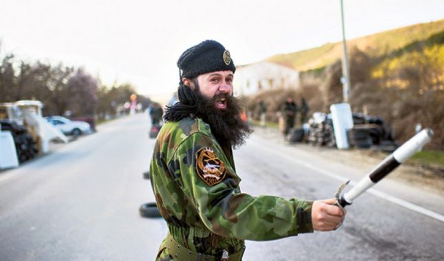 Pogledajte kako četnici zlostavljaju arapske migrante na beogradskoj pijaci /VIDEO/