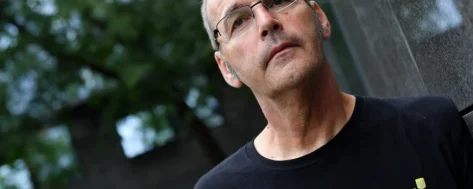 Dragan Bursać: Jedan Čovjek protiv rulje, jedan cvijet protiv zločinca Mladića!