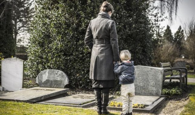 Zbog smrti vjerenika prešla na islam